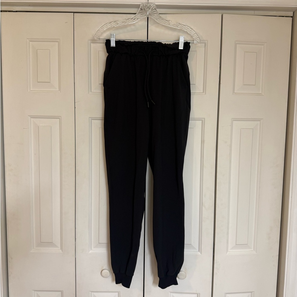 Lululemon Women’s Keep Moving High Rise Jogger Athletic Black Pants Size 4
